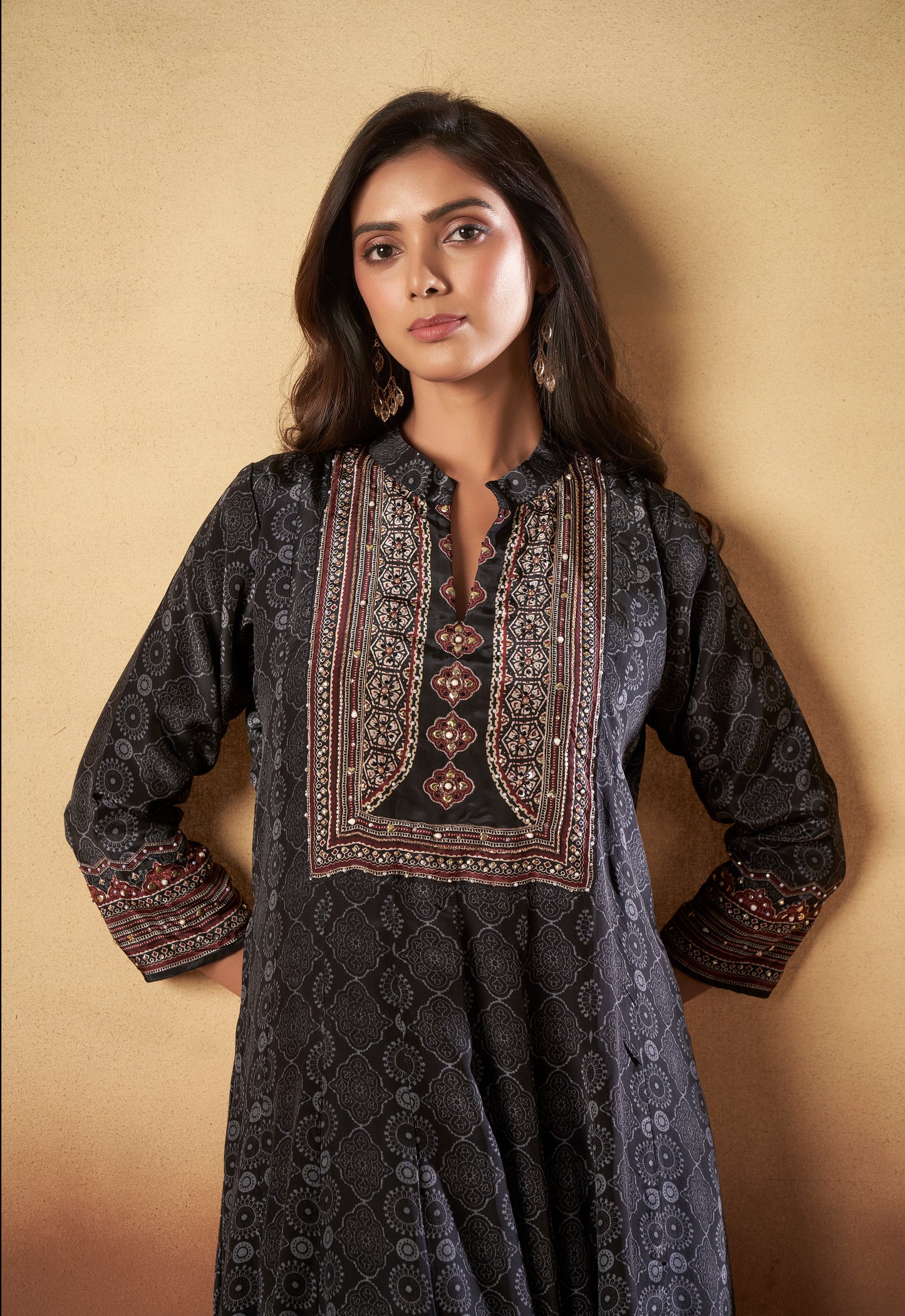 Pure Crepe Black Kalidar