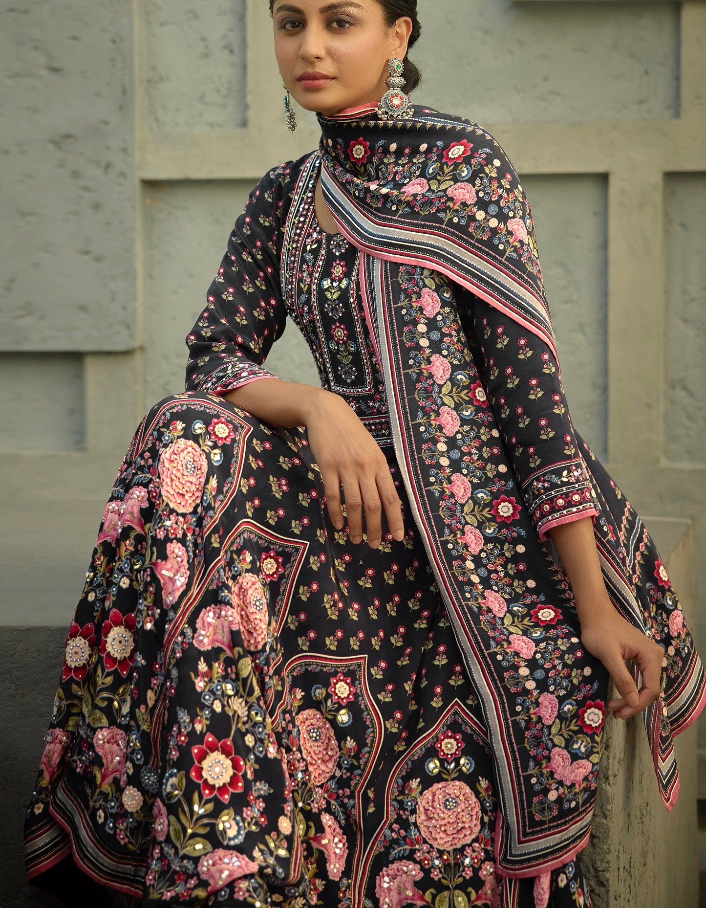 Black Floral Crepe Kalidar