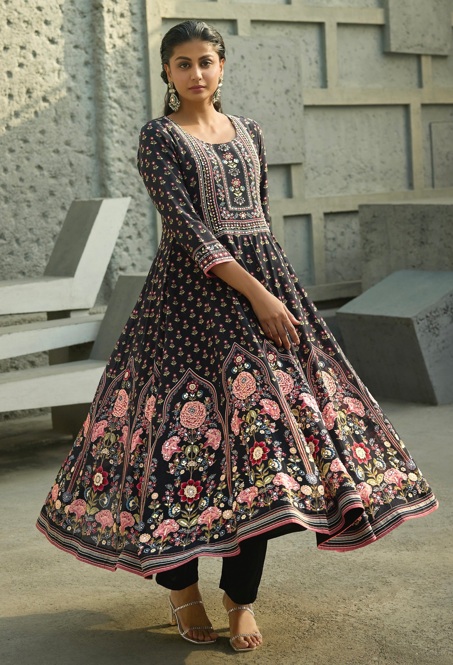 Black Floral Crepe Kalidar