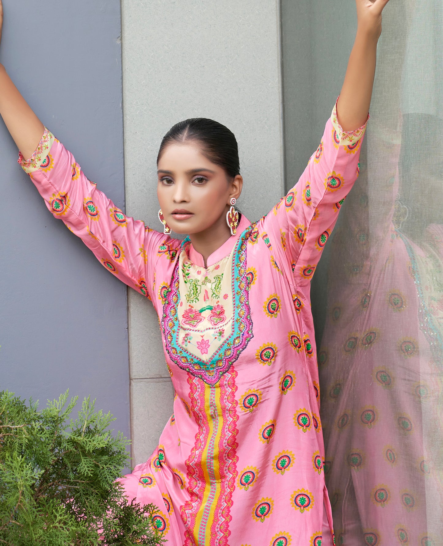 Pastel pink Crepe kurta & Palazzo