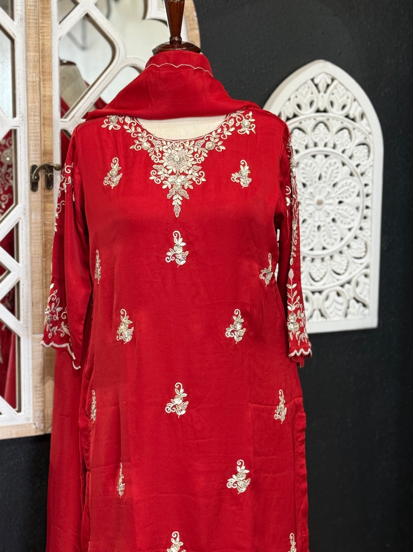 Laal Pari - Short Top Pallazo
